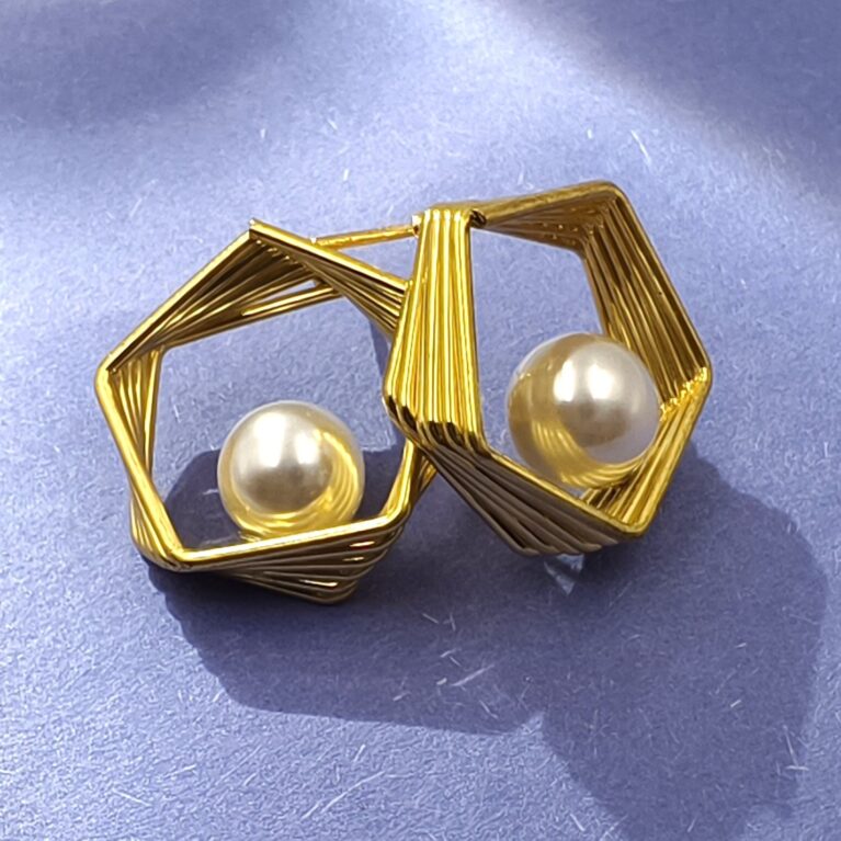 Modern Geometric Pearl Anti Tarnish Earrings