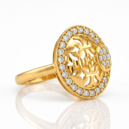 Maharashtrian Forming Gold Ring with American Diamonds